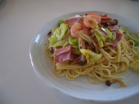春キャベツのコンソメ風パスタ