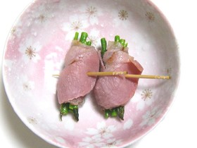 お弁当に♬レンジでアスパラベーコン☆彡
