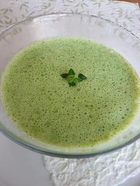 おなかに優しいほうれん草のとろとろスープ