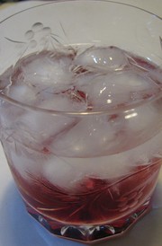 ヤバうま!焼酎カシス割り(一人三杯まで)の写真