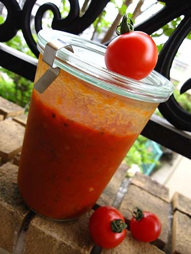 自家製トマトソースの写真