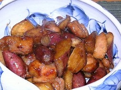 鶏肉と薩摩芋の照り焼きの写真