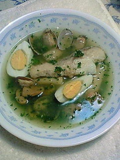 スペイン風白身魚のグリーンソース煮の写真