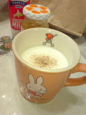 簡単お洒落drinkジャムmilkラテ♪