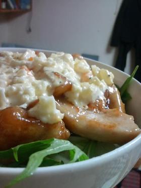 やわらかチキン南蛮のタルタル丼