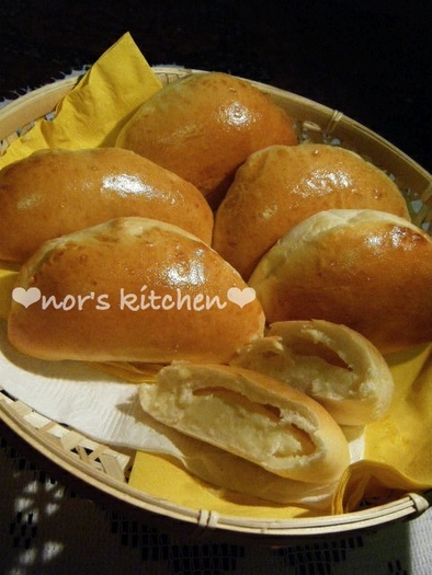 ツヤツヤ❤やわらか❤くり〜むパンの写真