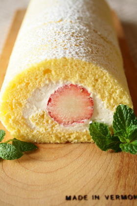 全卵三個でフワンフワンなロールケーキ