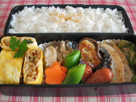 オムそば弁当