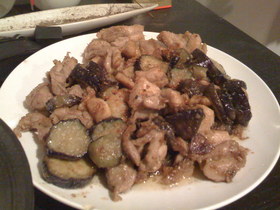 鶏肉となすのしょうがおかか炒め