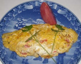 トマト&チーズ&バジルソース入りオムレツ
