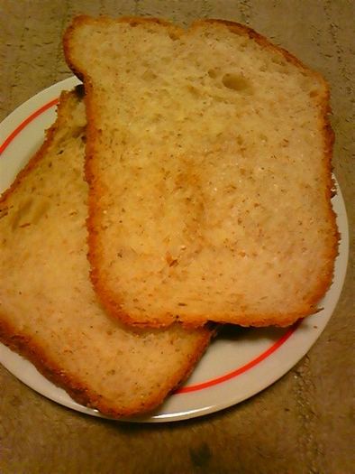 プチプチ食感☆ほろうまチーズのライ麦パンの写真