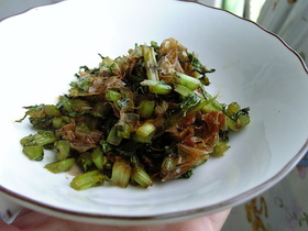 御飯がすすむ!大根葉の鰹甘辛いため
