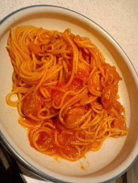 トマトとモッツァレラのパスタ