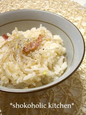 もやしとベーコンの炊き込みごはん