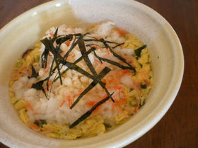 あげ玉と桜えびのスープ飯