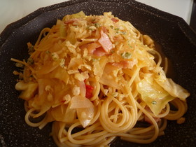 キャベツとベーコンのめんつゆパスタ