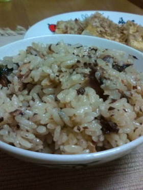 簡単!鰯の炊き込みご飯(缶詰利用)