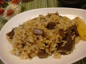 牛すじチャーハン