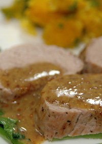 豚ヒレ肉のステーキ☆マスタードソース