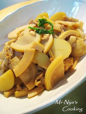 筍と新じゃがと油揚げのどっさり煮♪