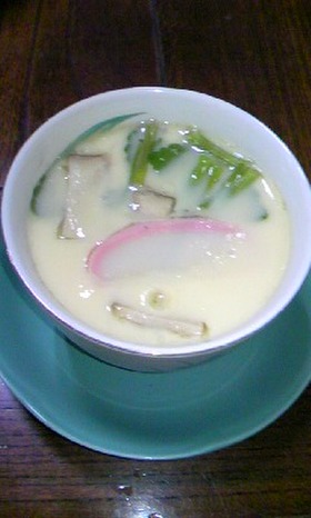 お出汁がおいしい茶碗蒸し