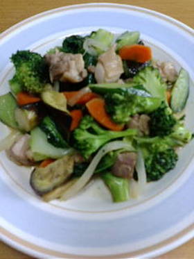 鶏肉と野菜のレモン汁黒コショウ炒め
