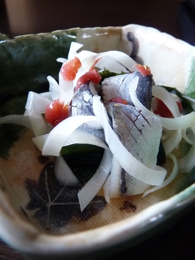 独活と若布の酢の物 梅風味