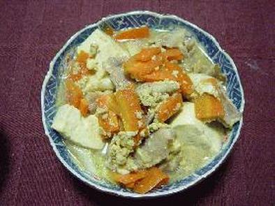 豆腐と豚肉の卵とじ煮の写真