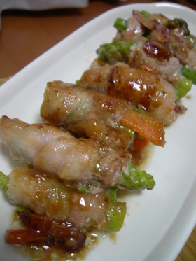 豚バラで野菜マキマキロール☆