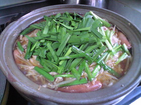 簡単♪♪ 焼き肉のたれで・・・もやし鍋