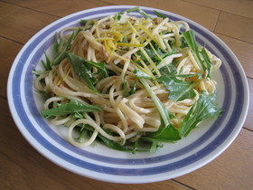 レモンでさっぱり♪ツナと水菜のサラダスパ