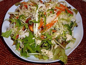 アメリカ人に人気・ラーメン入りサラダ