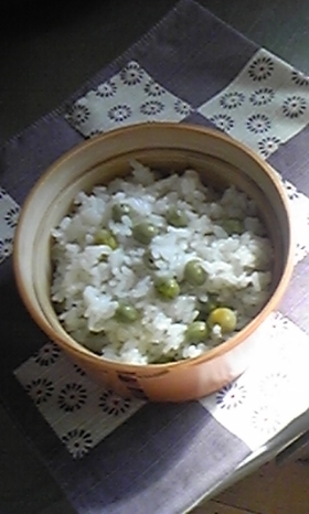 簡単!グリンピースの豆ごはん。。。