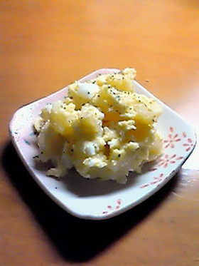 新じゃがいもほろ甘ポテトサラダ・チーズ入