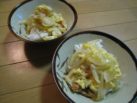 とろうまっ♪ちくわと新たまねぎの卵とじ丼