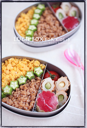 みんな大好き : ) そぼろ弁当♪