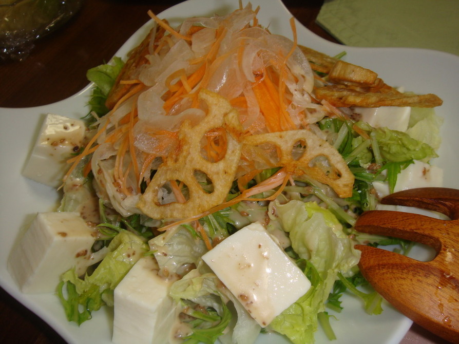 居酒屋風☆豆腐と水菜のごまドレサラダの画像