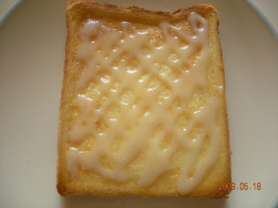 超簡単★練乳トースト♪の写真