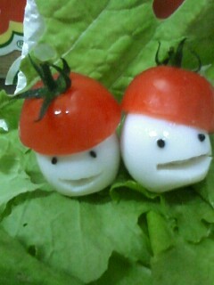お弁当に☆トマト帽子のうずらちゃんの画像