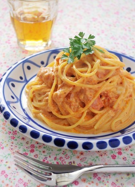 スパゲティカルボナーラ トマト風味の画像