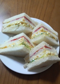 お店っぽい(？) サンドイッチ