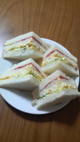 お店っぽい(?) サンドイッチ