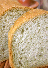 ＨＢでよもぎとライ麦のサックリ食パン