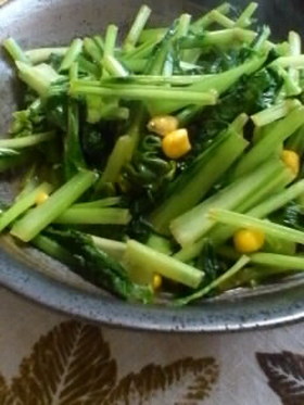 めんつゆバターで♪青菜の蒸し煮