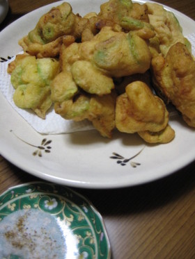 炸蚕豆(そら豆の天ぷら)