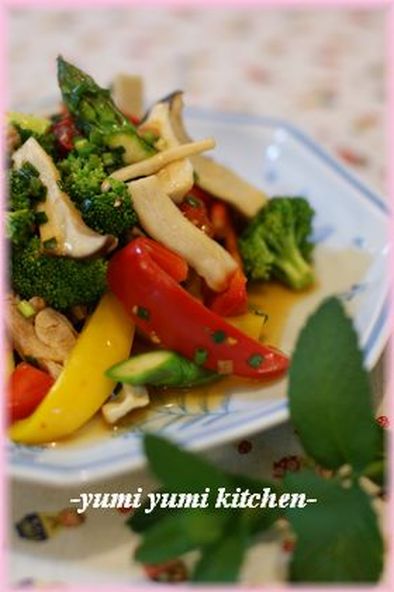 お野菜をたっぷり★鶏と野菜の彩り香り蒸しの写真