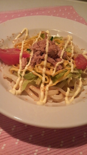 ごまだれサラダうどん