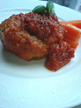 クミン風味の煮込みハンバーグ