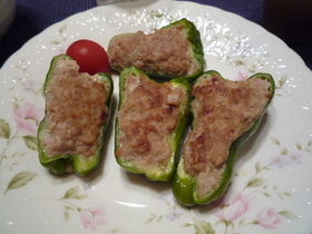 シンプルが一番☆☆☆ピーマンの肉詰め