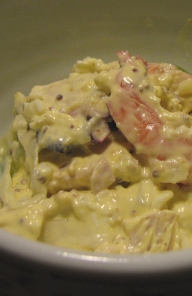 前夜の残りものが大変身!お刺身サラダ